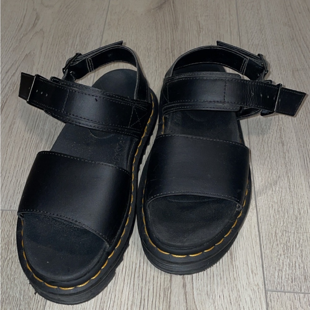 Doc Marten Platform Sandals 🤘🏼🖤